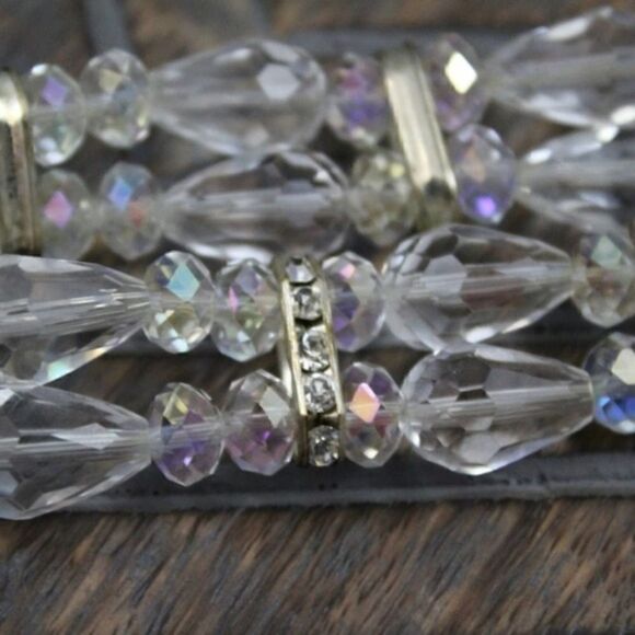 Beaded Clear & Silver Rhinestone Stretch Bracelet - Picture 4 of 6